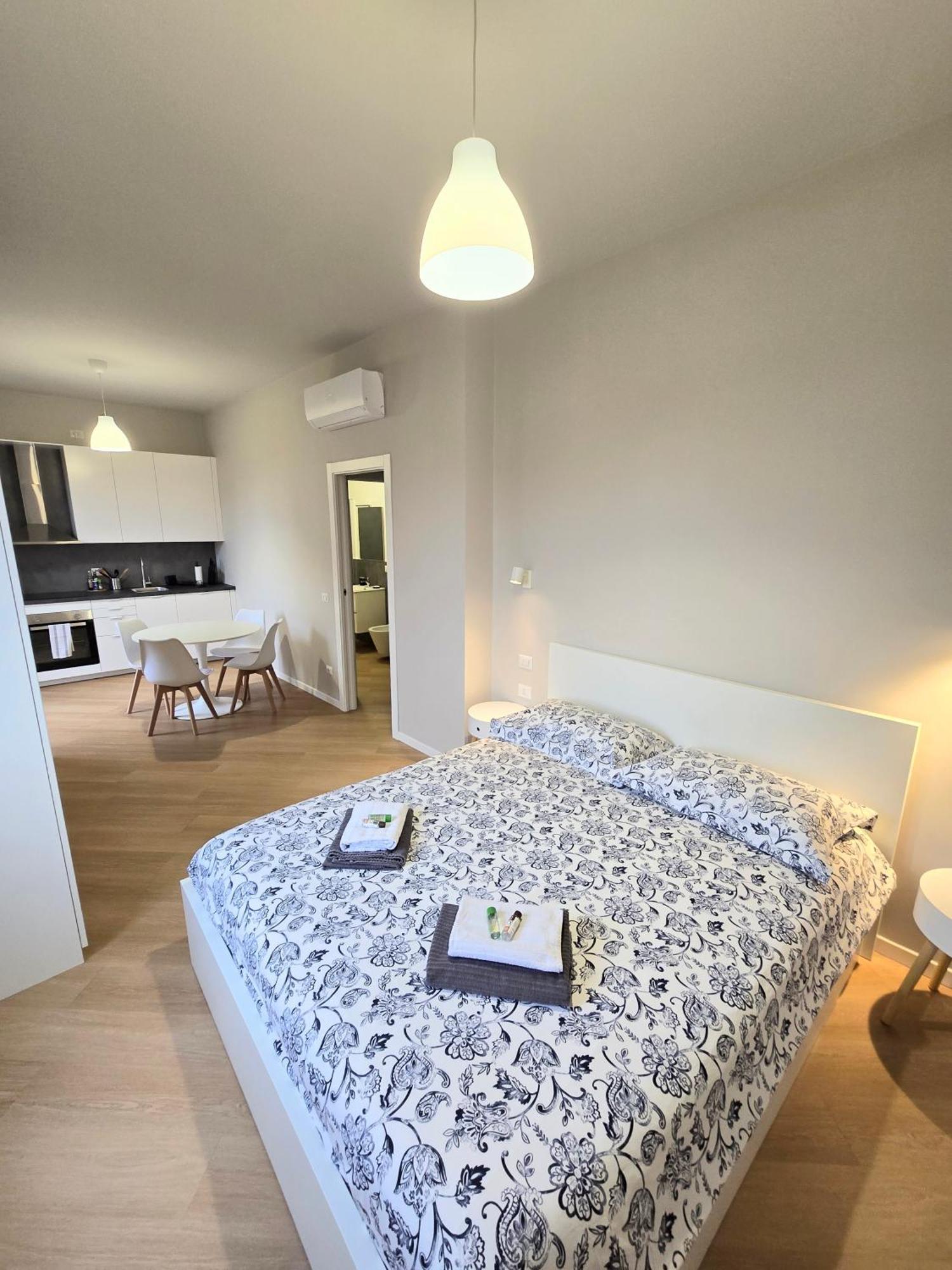 Monza Apartments מראה חיצוני תמונה